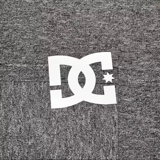 DC SHOES STICKER/DECAL 11X9 IN