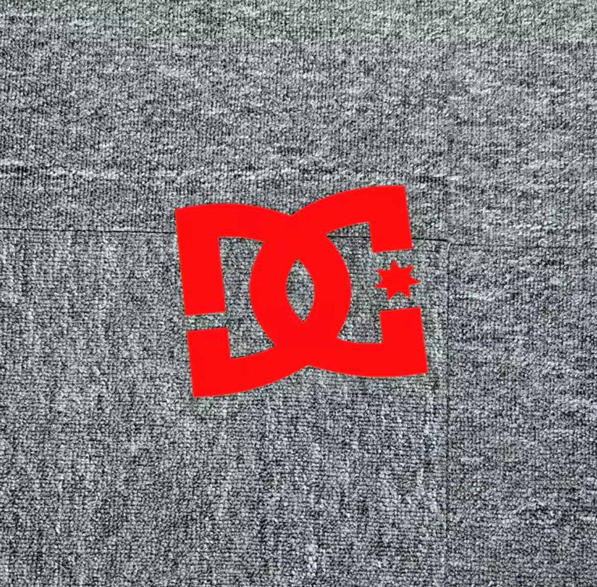 DC SHOES STICKER/DECAL 11X9 IN